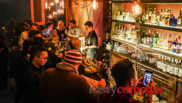 Nê Cocktail Bar photo 4